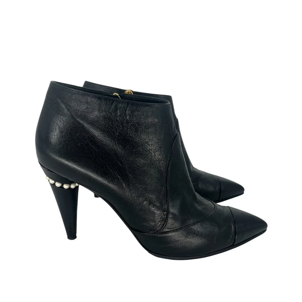 Chanel Pearl‎ CC Cone Heel Ankle Boots Black Leather Pointed Toe Size 39.5